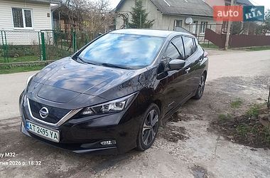 Хэтчбек Nissan Leaf 2019 в Калуше