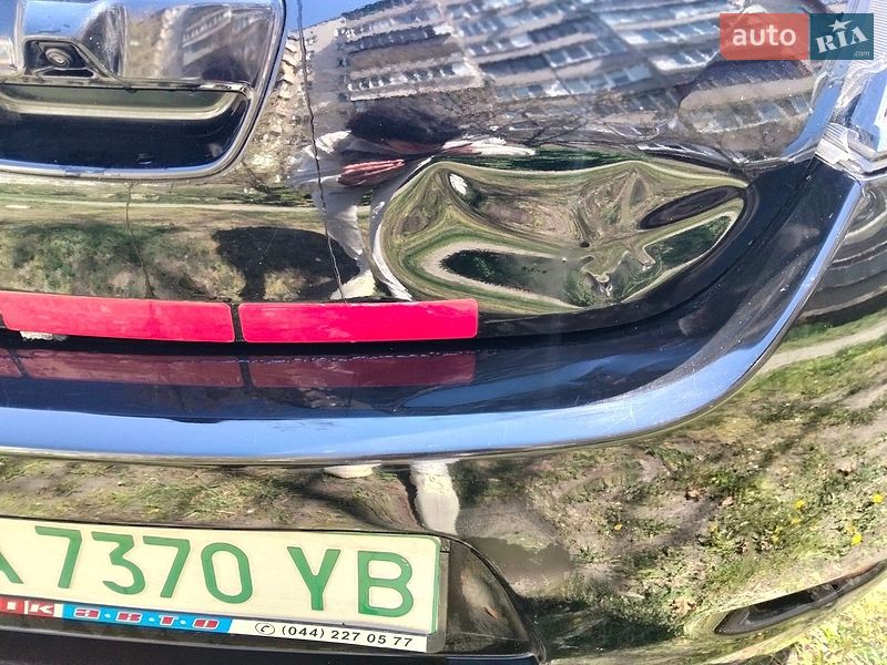 Хэтчбек Nissan Leaf 2016 в Киеве