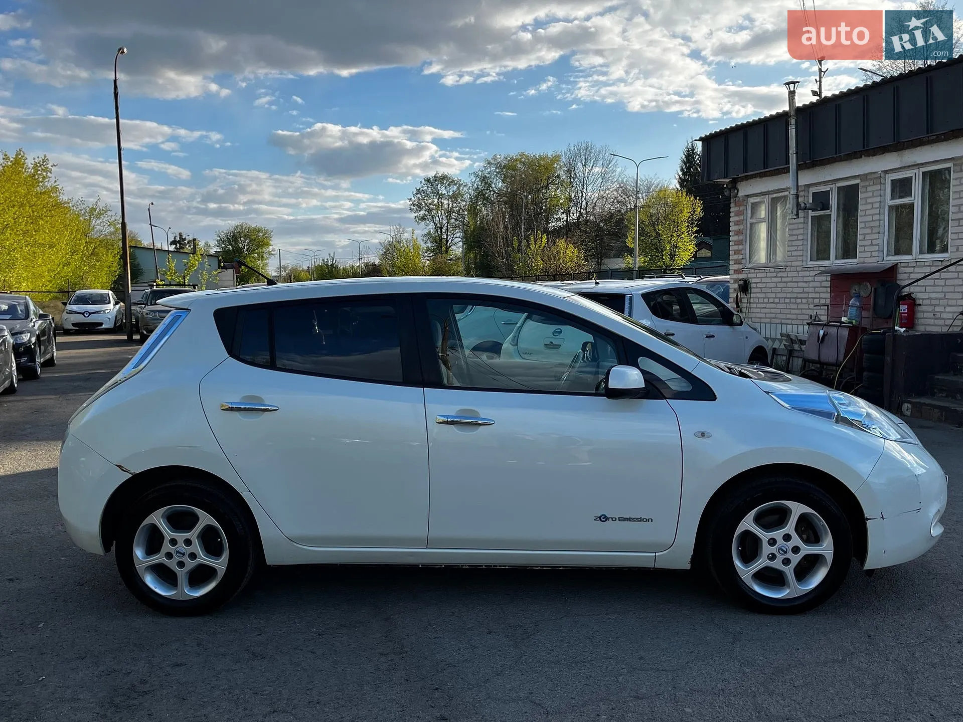 2013 Nissan Leaf - мініатюра 5