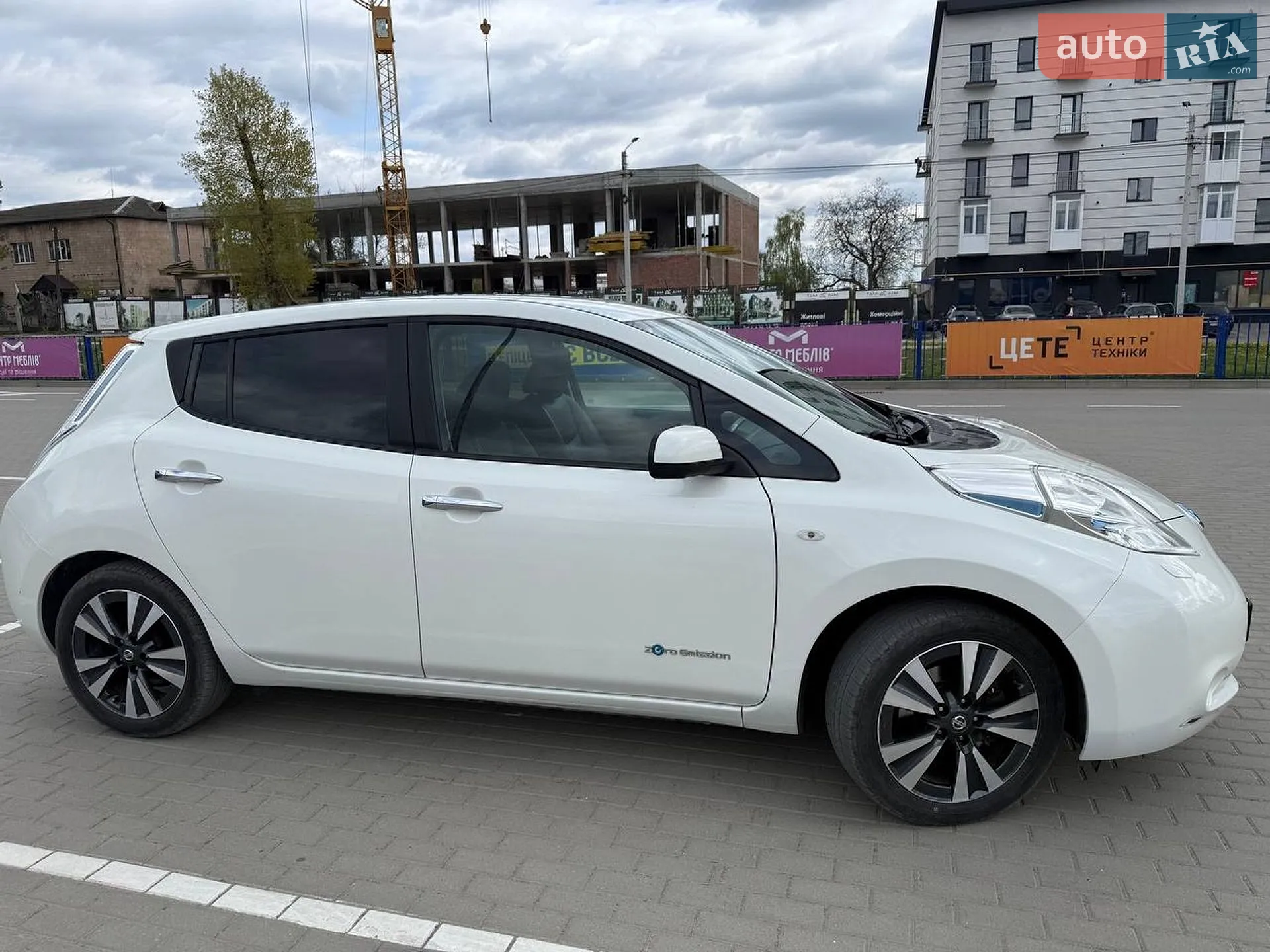 2017 Nissan Leaf - мініатюра 5