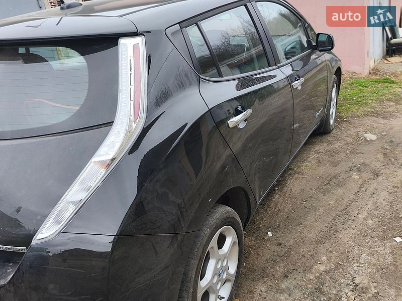 Хэтчбек Nissan Leaf 2014 в Ивано-Франковске