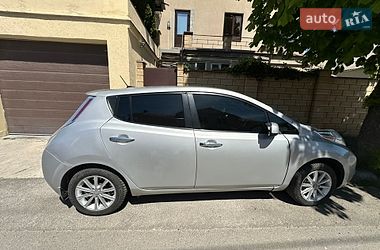 Хэтчбек Nissan Leaf 2015 в Одессе