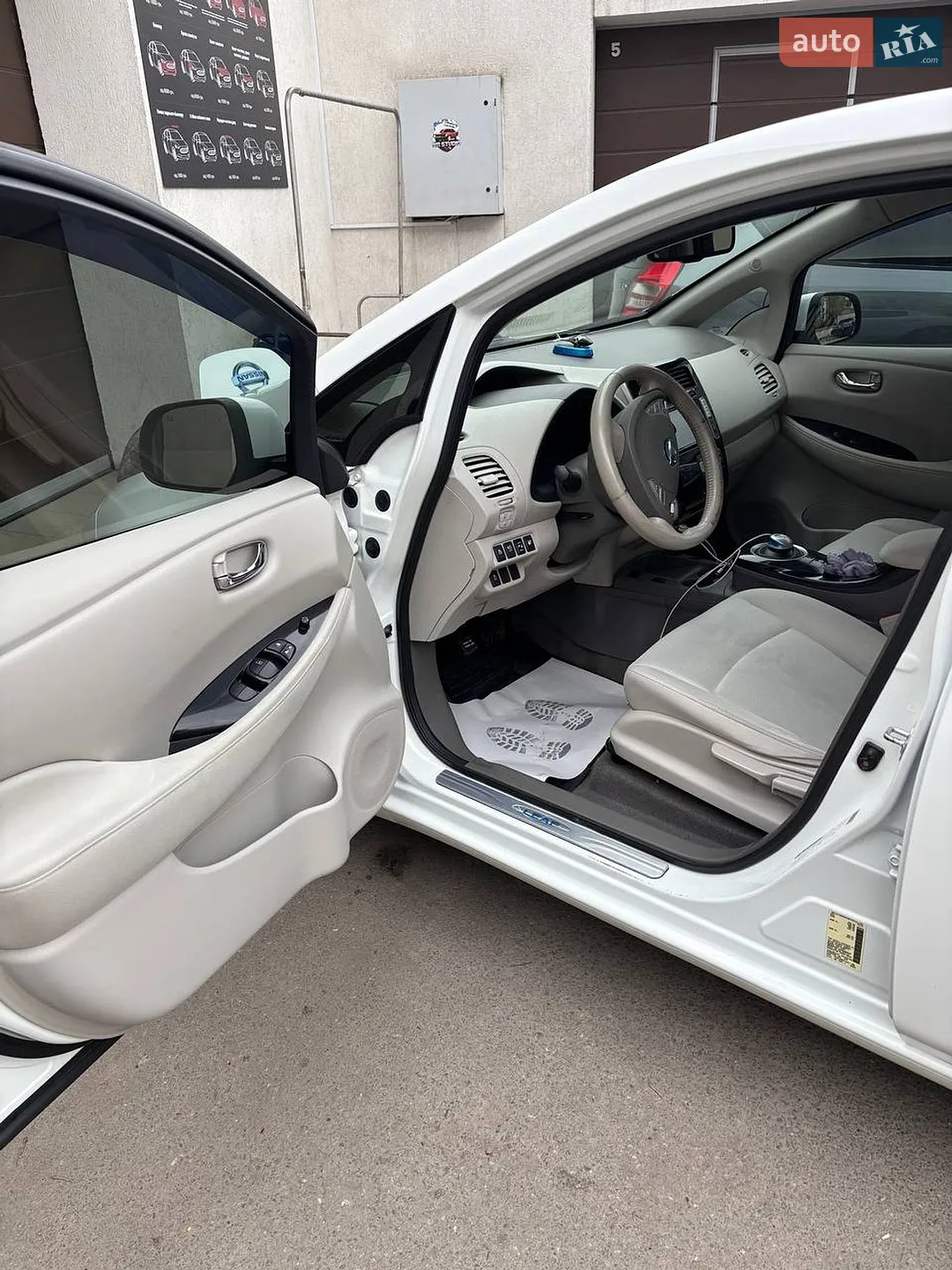 2015 Nissan Leaf - мініатюра 4
