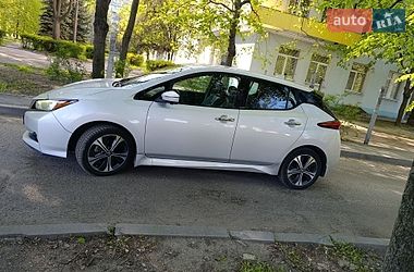 Хэтчбек Nissan Leaf 2020 в Днепре
