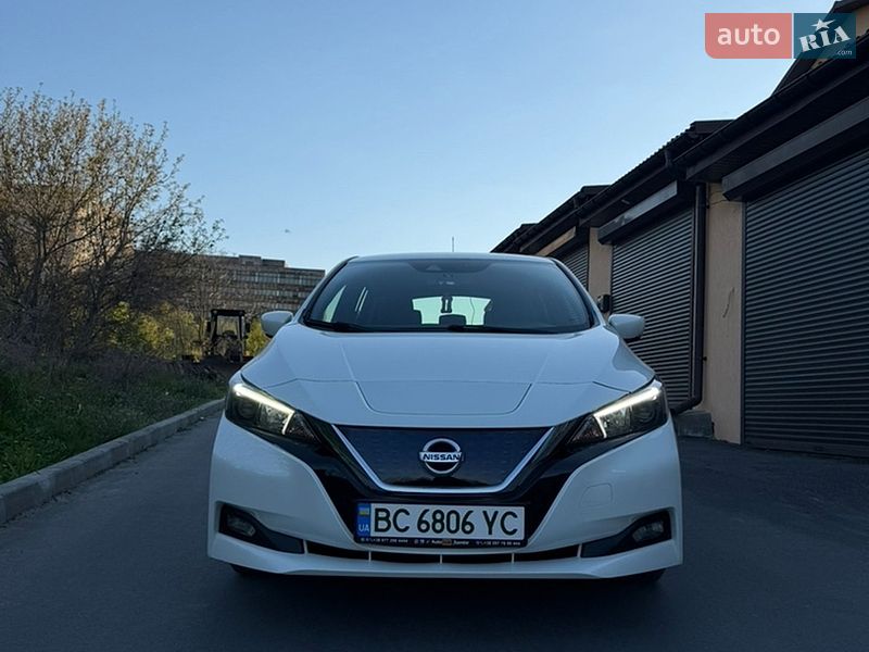 Хетчбек Nissan Leaf 2020 в Кам'янець-Подільському
