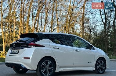 Хэтчбек Nissan Leaf 2018 в Львове