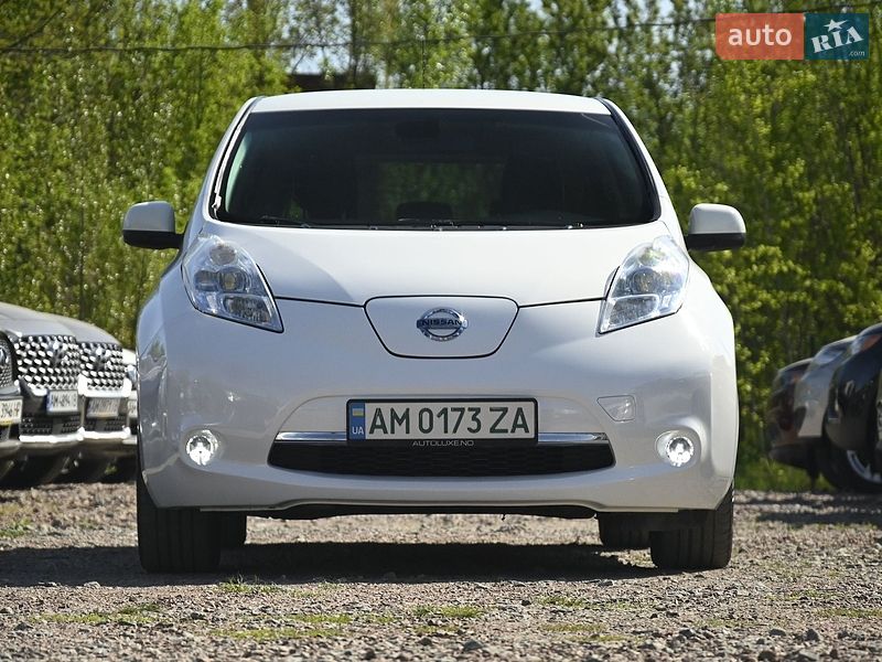Хэтчбек Nissan Leaf 2016 в Бердичеве