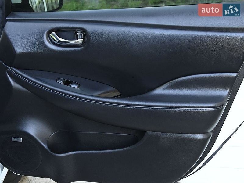 Хэтчбек Nissan Leaf 2016 в Бердичеве