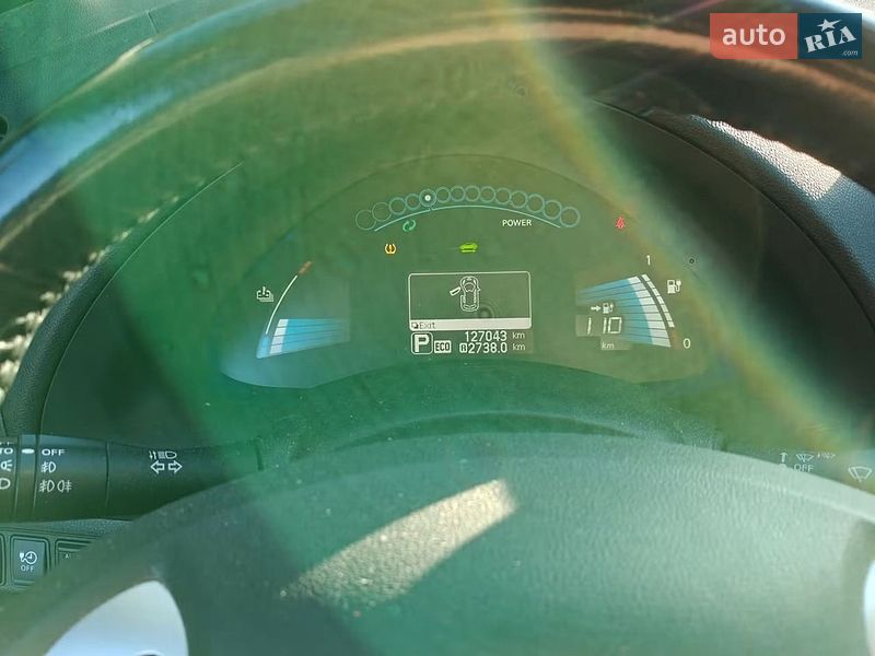 Хэтчбек Nissan Leaf 2016 в Умани