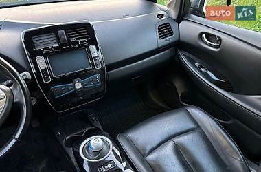 Хэтчбек Nissan Leaf 2016 в Днепре
