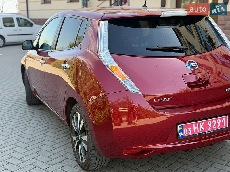 Хэтчбек Nissan Leaf 2017 в Золочеве