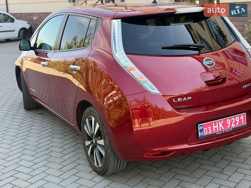 Хэтчбек Nissan Leaf 2017 в Золочеве