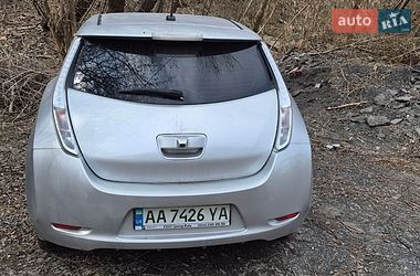 Хэтчбек Nissan Leaf 2014 в Киеве
