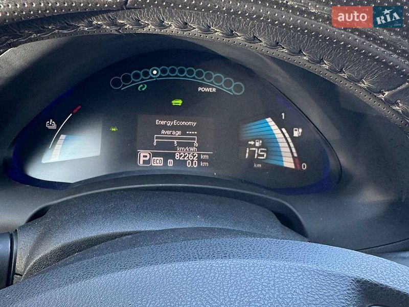 Хэтчбек Nissan Leaf 2016 в Киеве