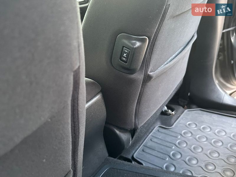 Хетчбек Nissan Leaf 2014 в Тернополі