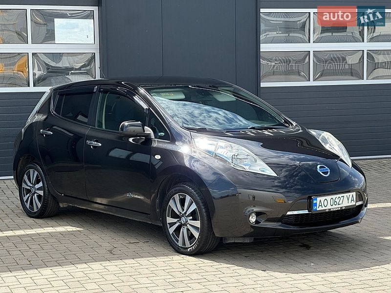 Хэтчбек Nissan Leaf 2014 в Мукачево