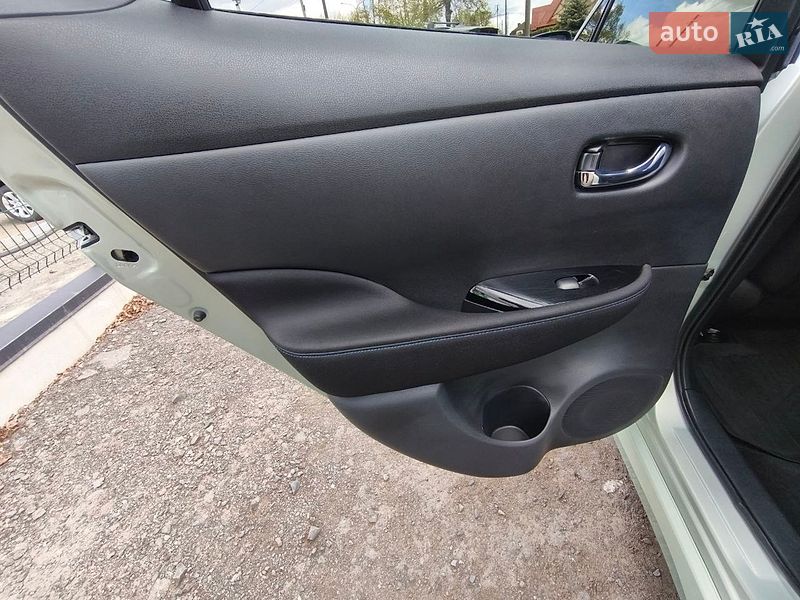 Хетчбек Nissan Leaf 2018 в Луцьку