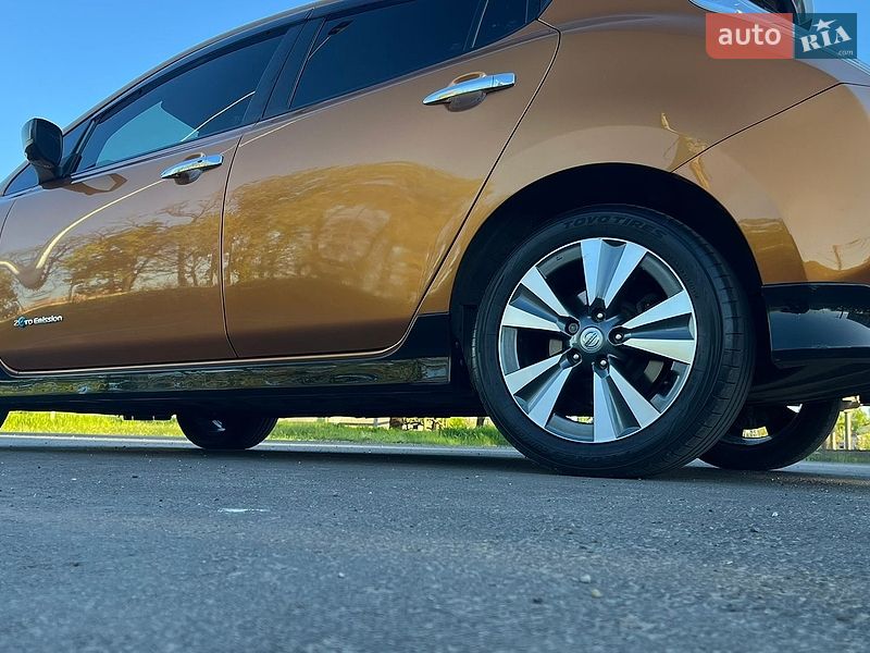 Хэтчбек Nissan Leaf 2016 в Одессе фото 3 Хэтчбек Nissan Leaf 2016 в Одессе