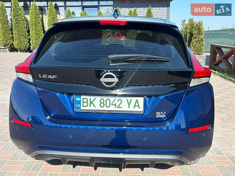 Хэтчбек Nissan Leaf 2023 в Ровно