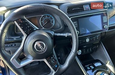 Хэтчбек Nissan Leaf 2023 в Ровно