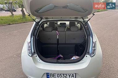 Хэтчбек Nissan Leaf 2012 в Южноукраинске