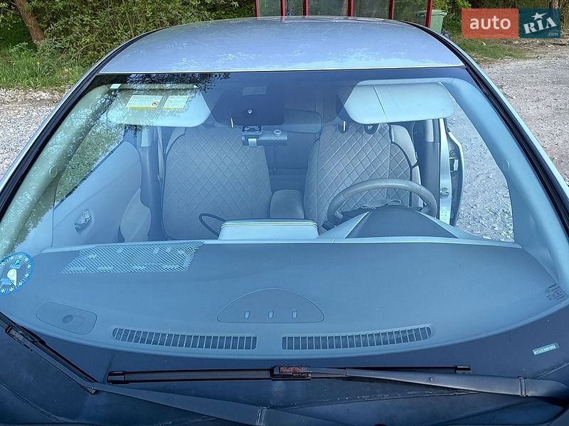 Хэтчбек Nissan Leaf 2012 в Ивано-Франковске