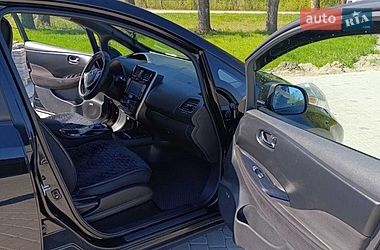 Хэтчбек Nissan Leaf 2013 в Гнивани