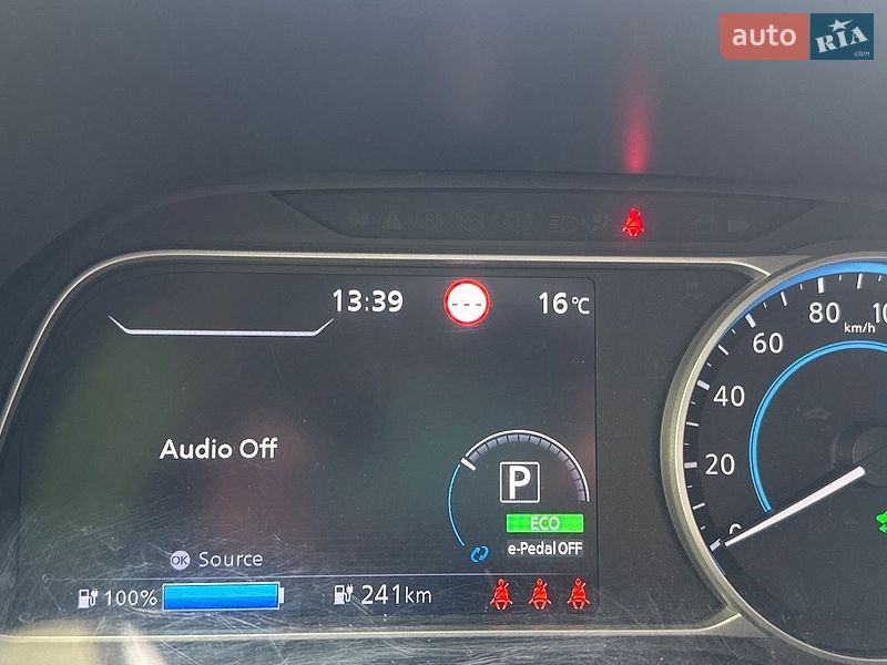 Хэтчбек Nissan Leaf 2018 в Черновцах