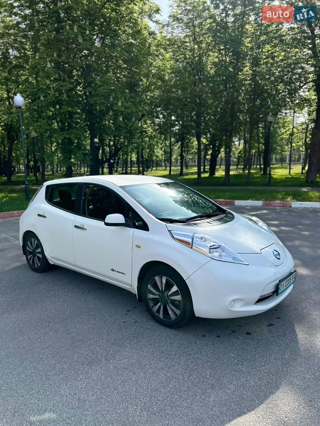 2016 Nissan Leaf - мініатюра 4