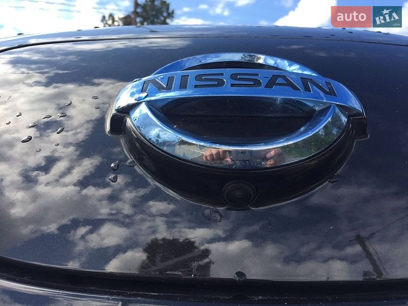 Хэтчбек Nissan Leaf 2014 в Черновцах