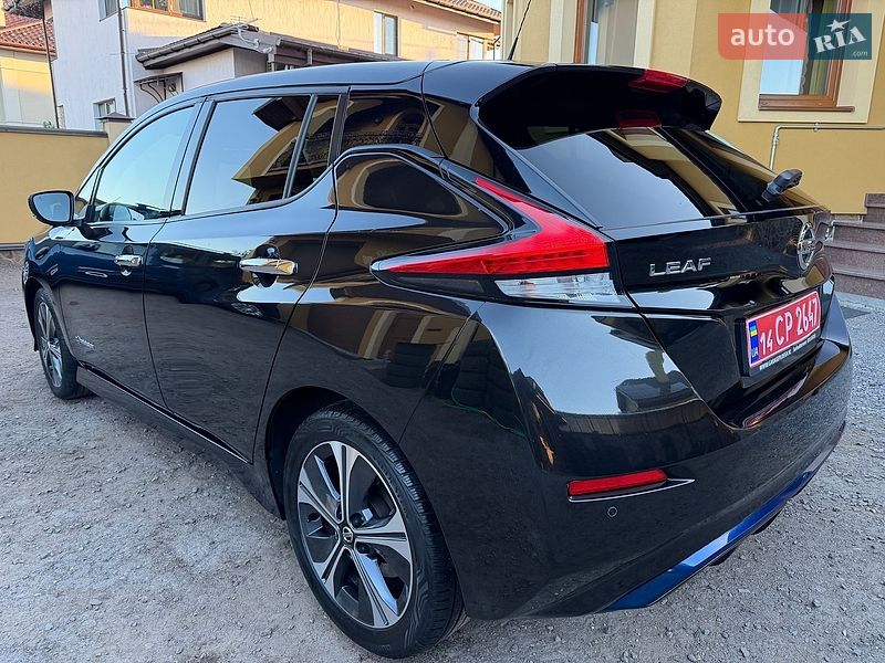 Хэтчбек Nissan Leaf 2019 в Львове