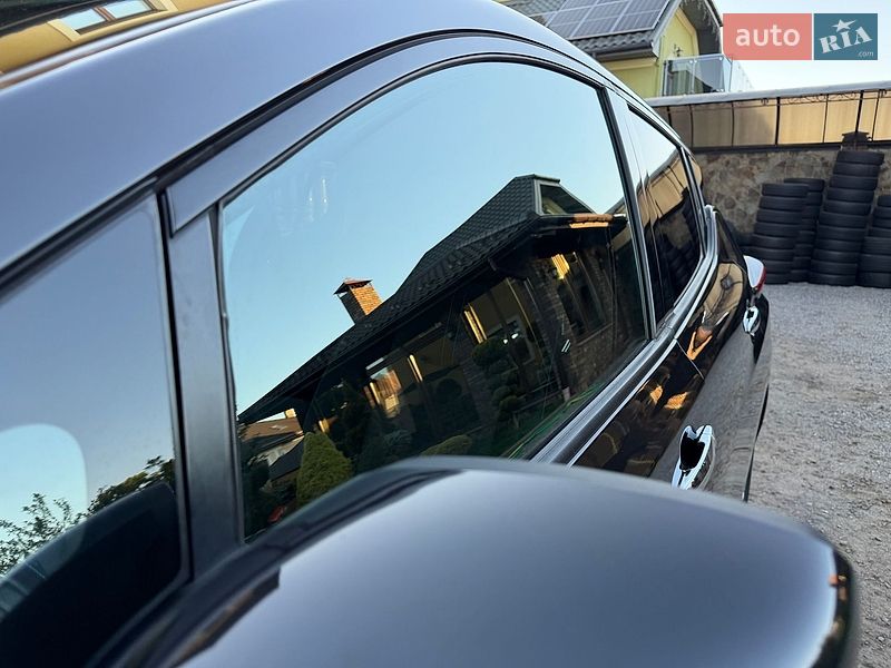 Хэтчбек Nissan Leaf 2019 в Львове