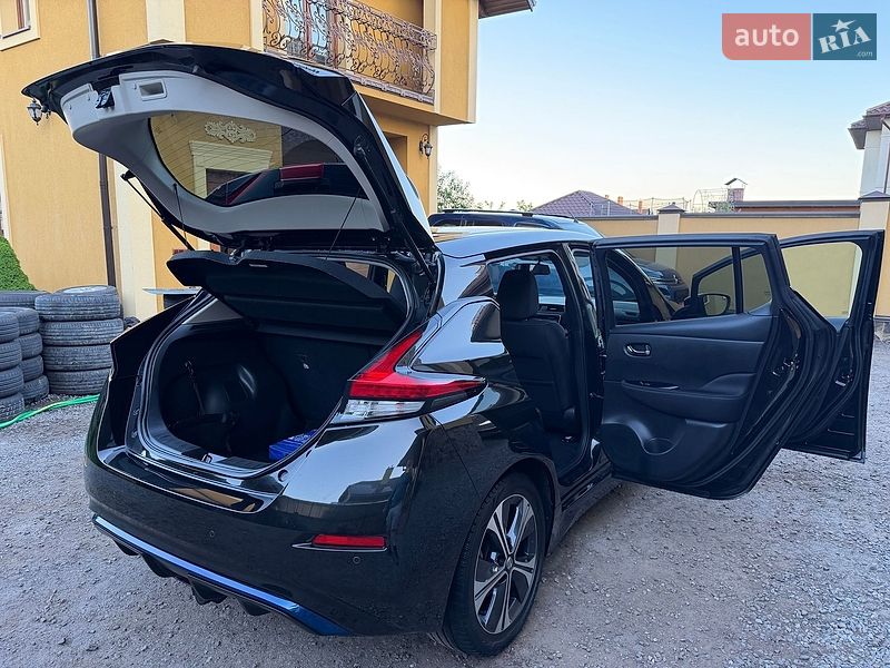 Хэтчбек Nissan Leaf 2019 в Львове