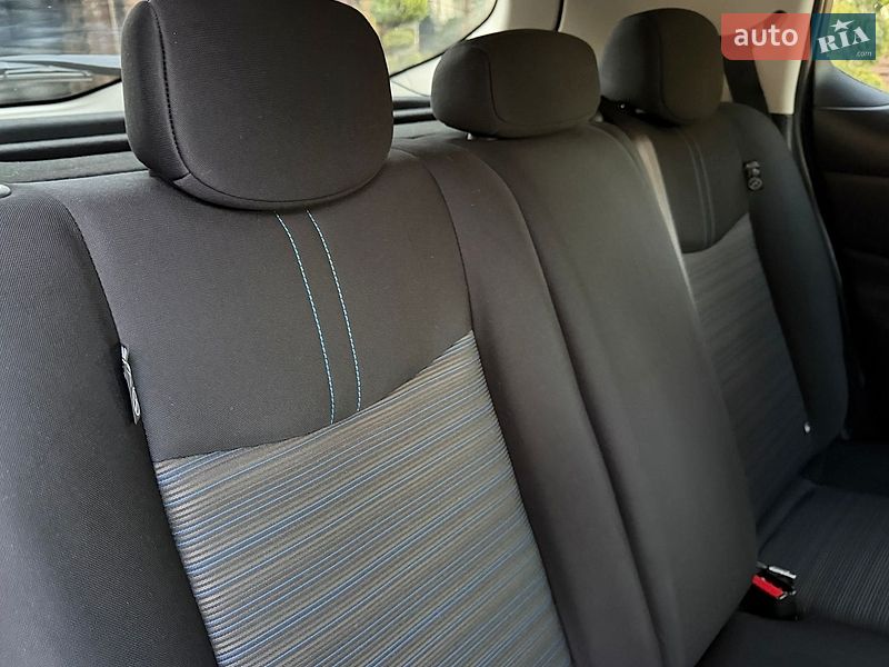 Хэтчбек Nissan Leaf 2019 в Львове