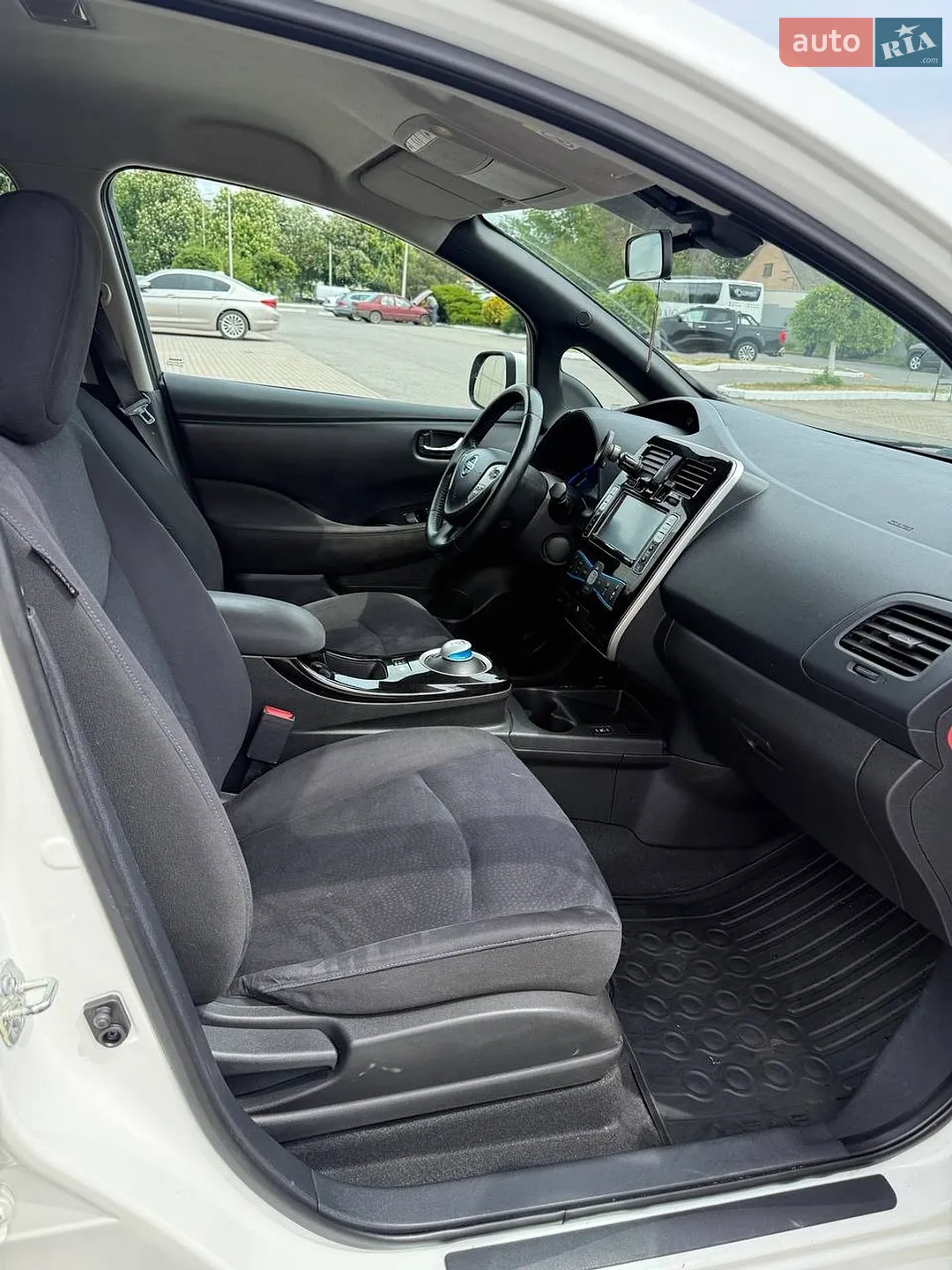 2015 Nissan Leaf - мініатюра 15