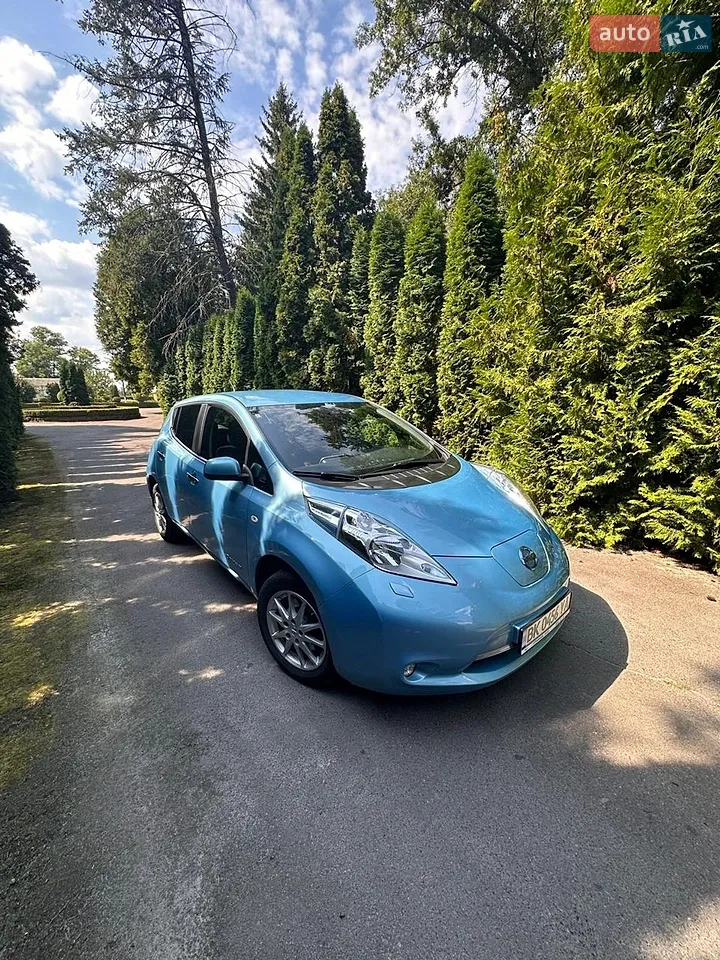 2016 Nissan Leaf - мініатюра 10