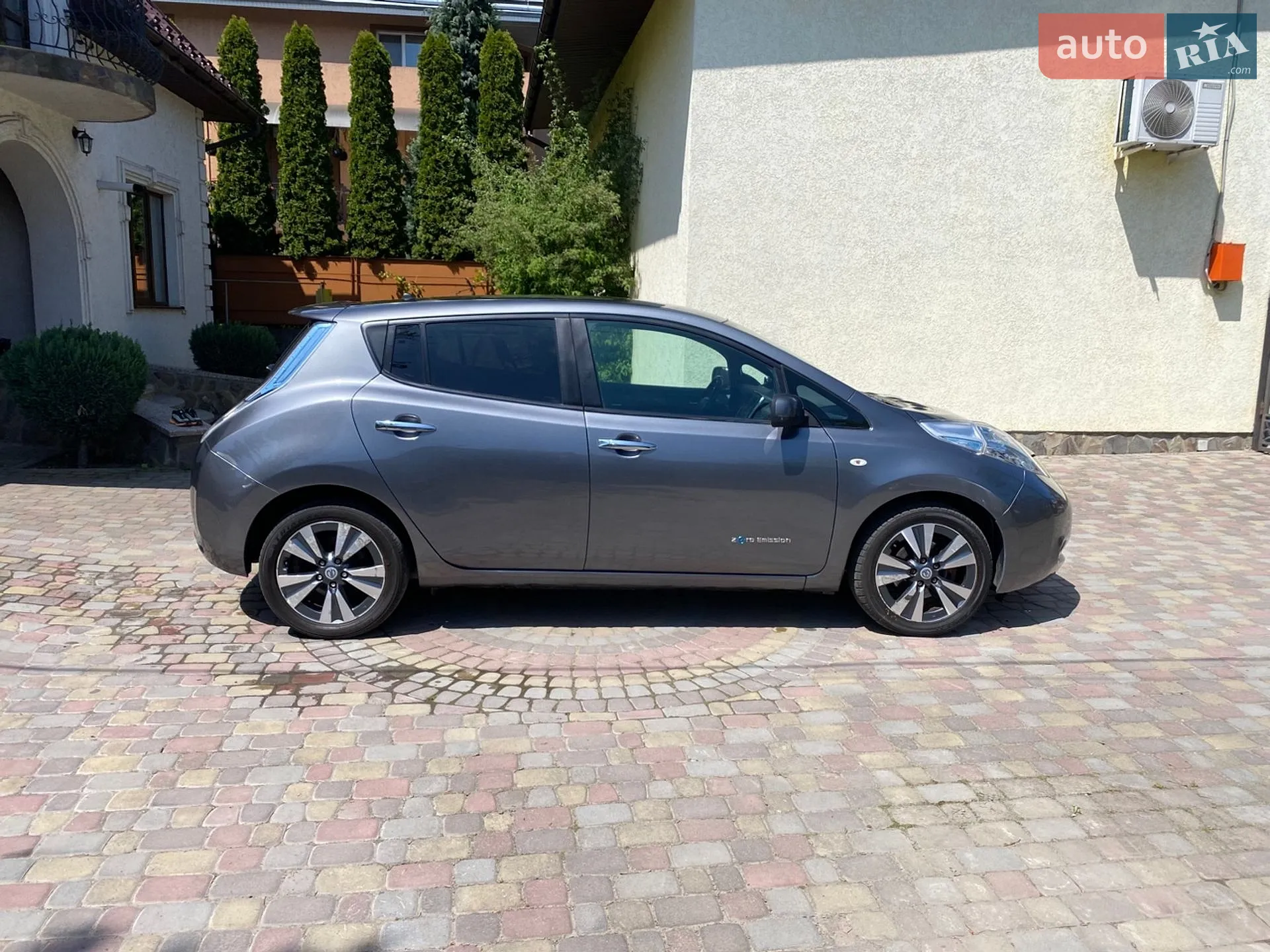 2014 Nissan Leaf - мініатюра 4