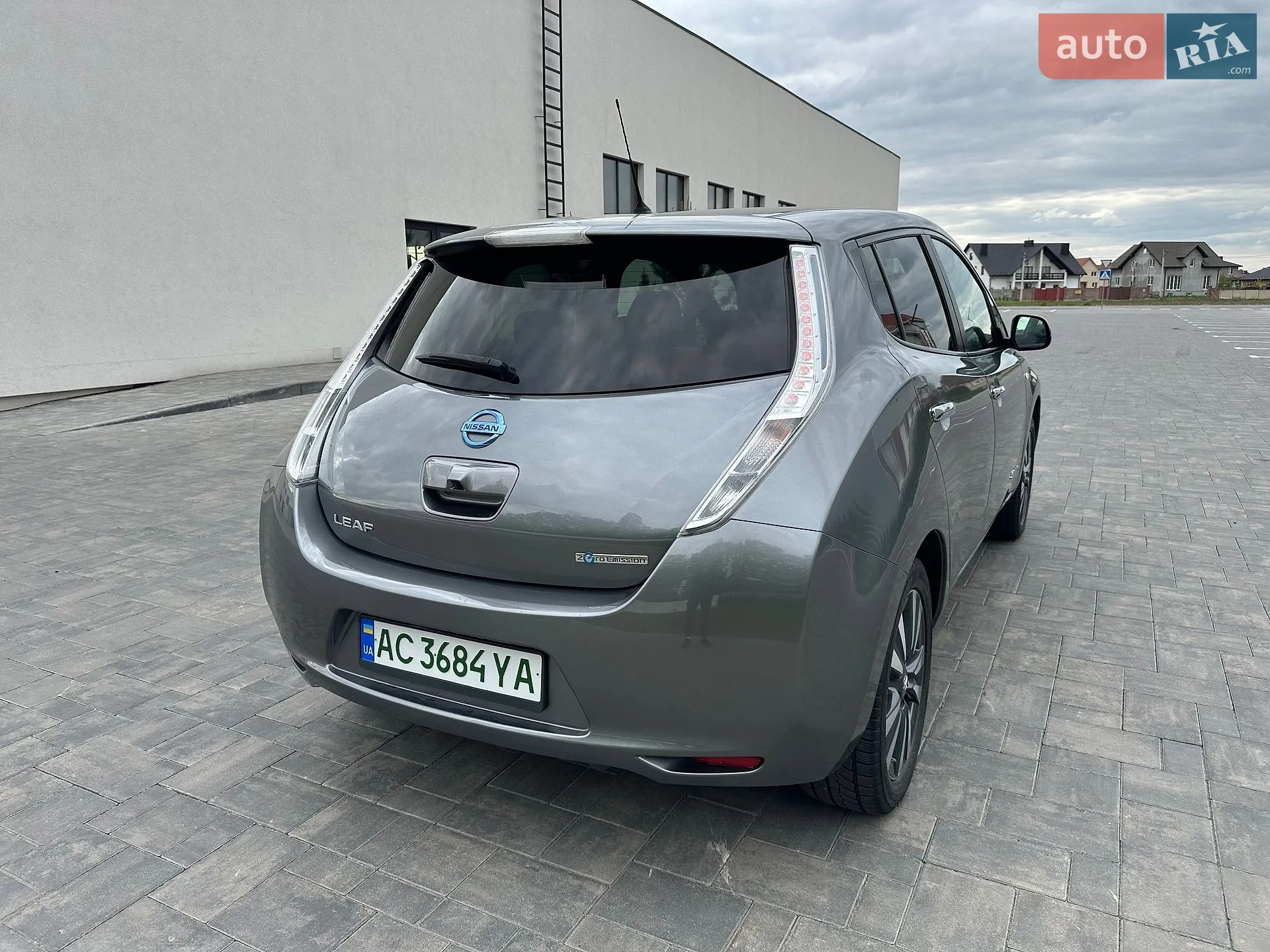 2017 Nissan Leaf - мініатюра 6