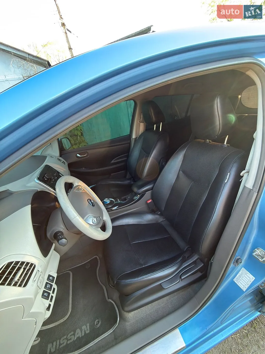 2012 Nissan Leaf - мініатюра 12