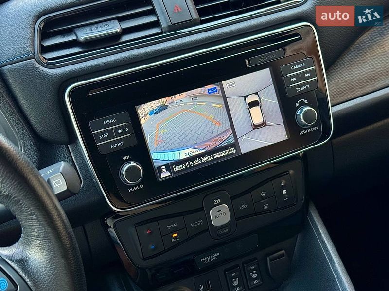 Хэтчбек Nissan Leaf 2018 в Львове