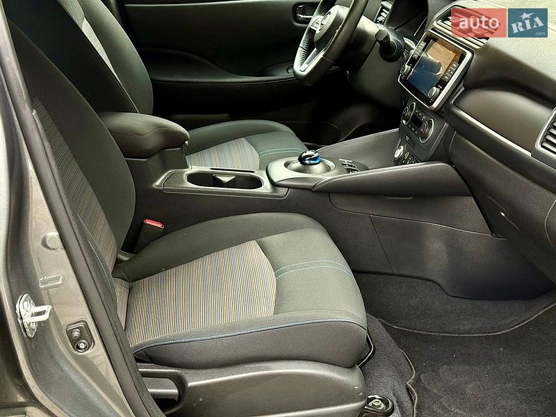 Хетчбек Nissan Leaf 2022 в Самборі