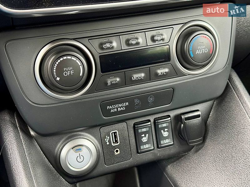 Хетчбек Nissan Leaf 2022 в Самборі