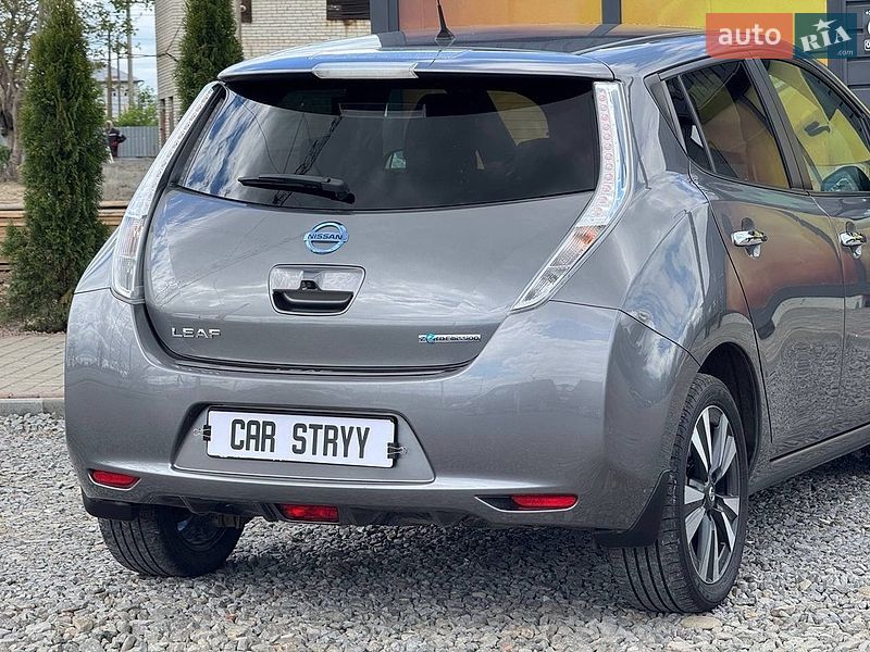 Хэтчбек Nissan Leaf 2015 в Стрые