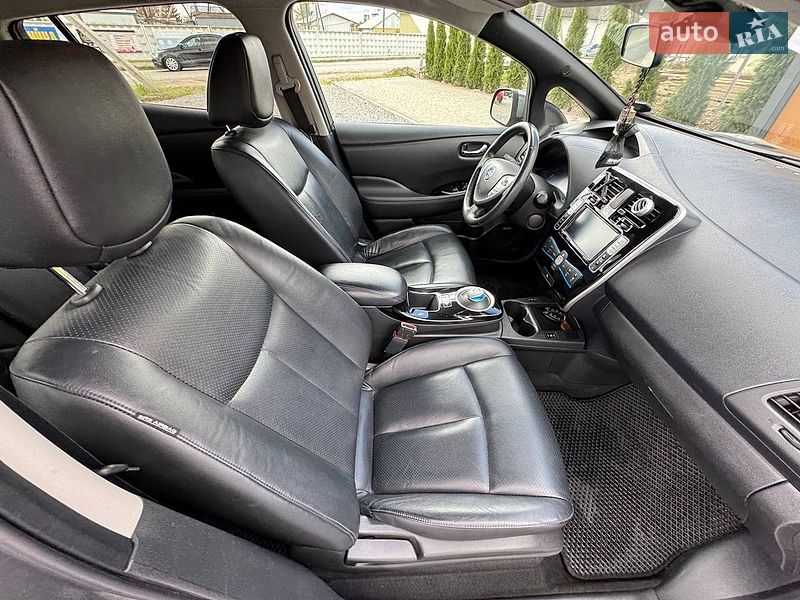 Хэтчбек Nissan Leaf 2015 в Стрые