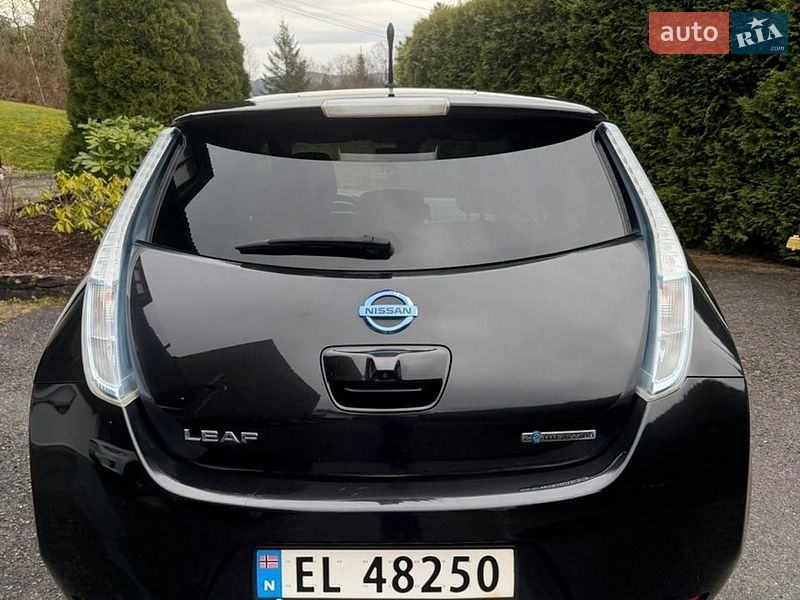Хэтчбек Nissan Leaf 2014 в Умани