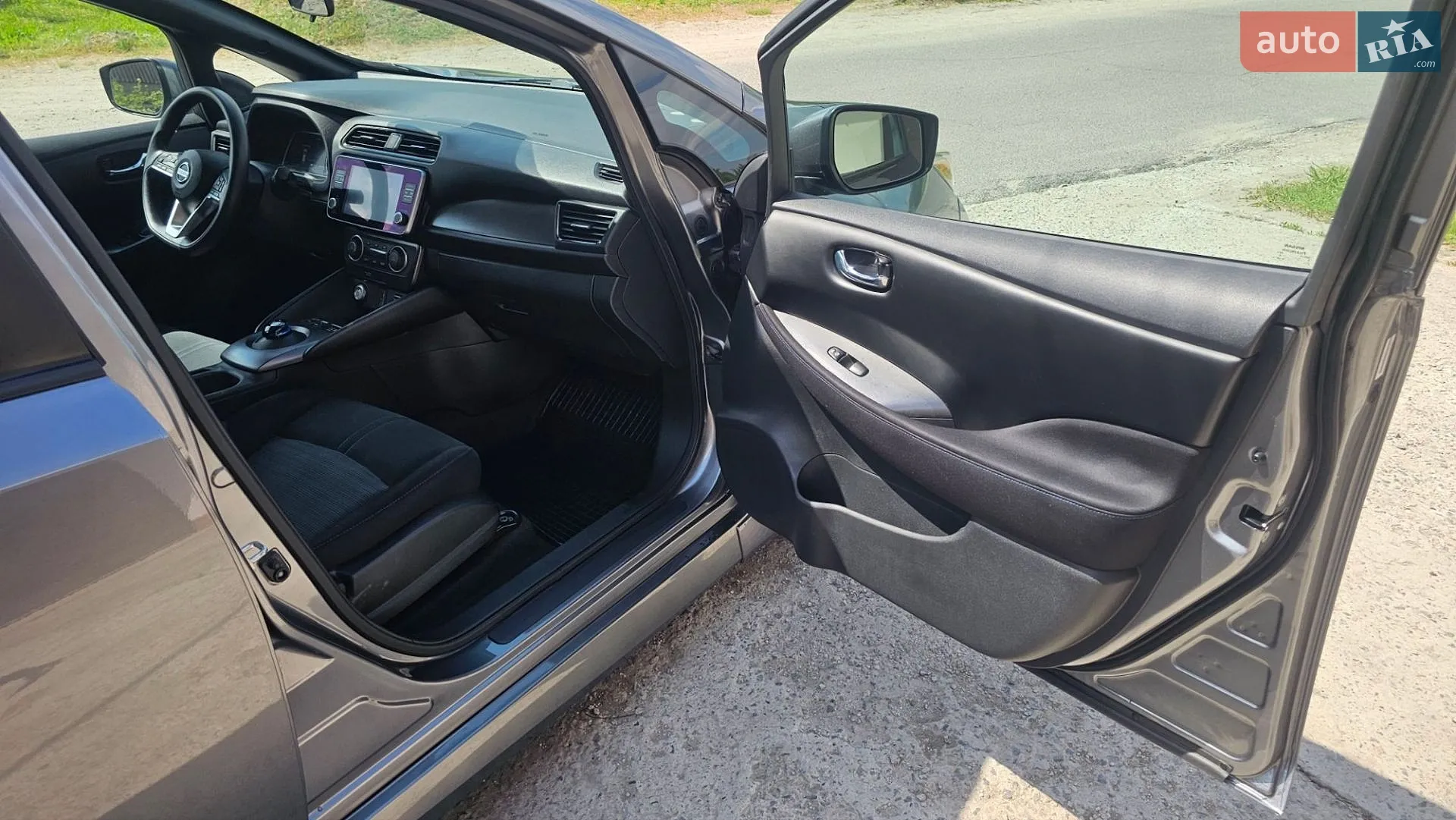 2020 Nissan Leaf - мініатюра 25