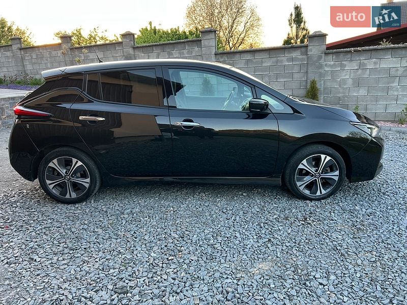 Хетчбек Nissan Leaf 2018 в Рівному
