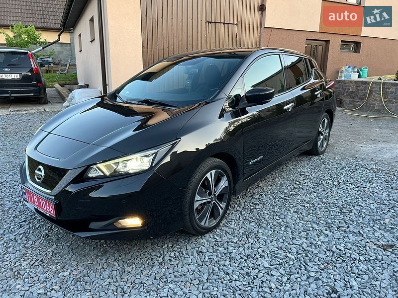 Хетчбек Nissan Leaf 2018 в Рівному