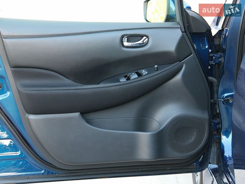 Хетчбек Nissan Leaf 2021 в Сарнах