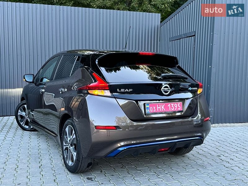 Хэтчбек Nissan Leaf 2018 в Дрогобыче